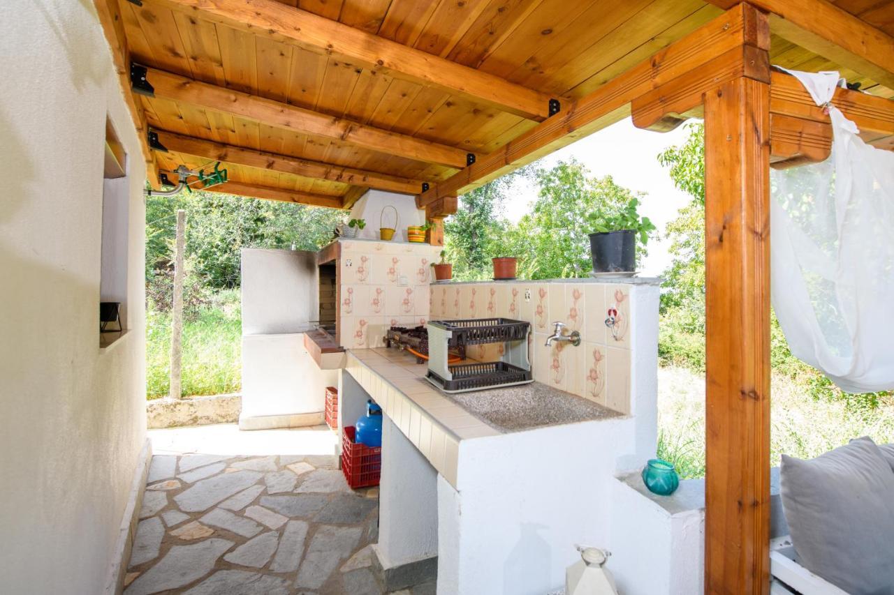 Villa Suzana Mikrós Prínos Exterior foto
